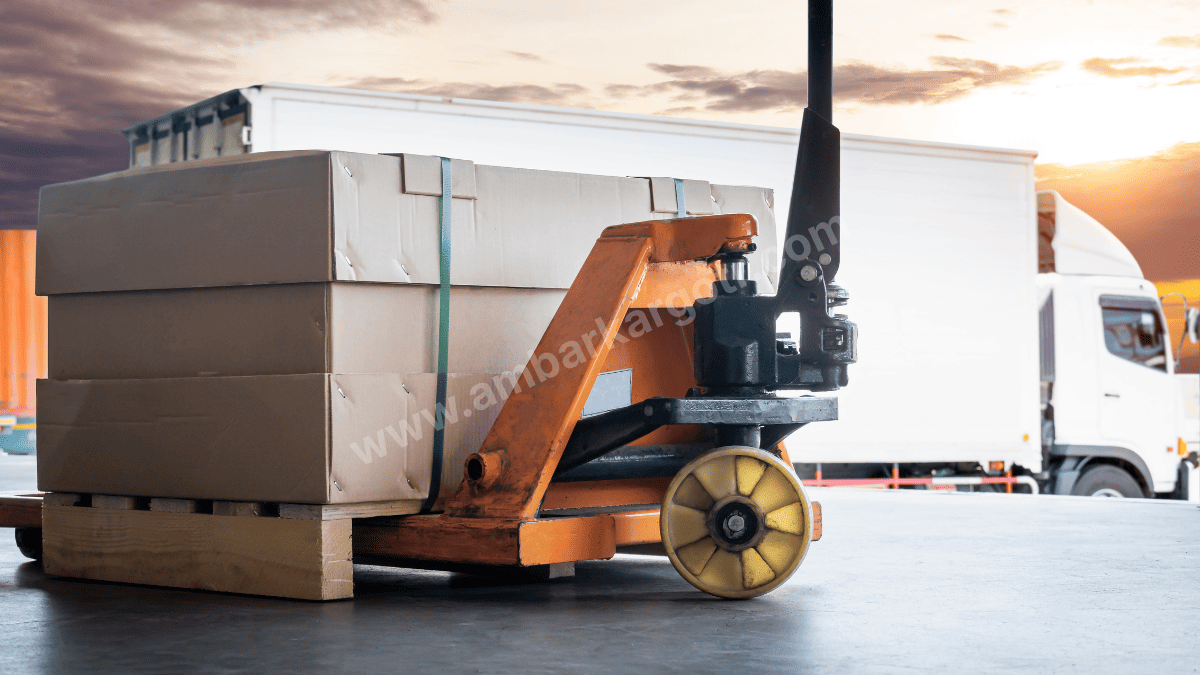 Derecik Paletli Yük Taşıma